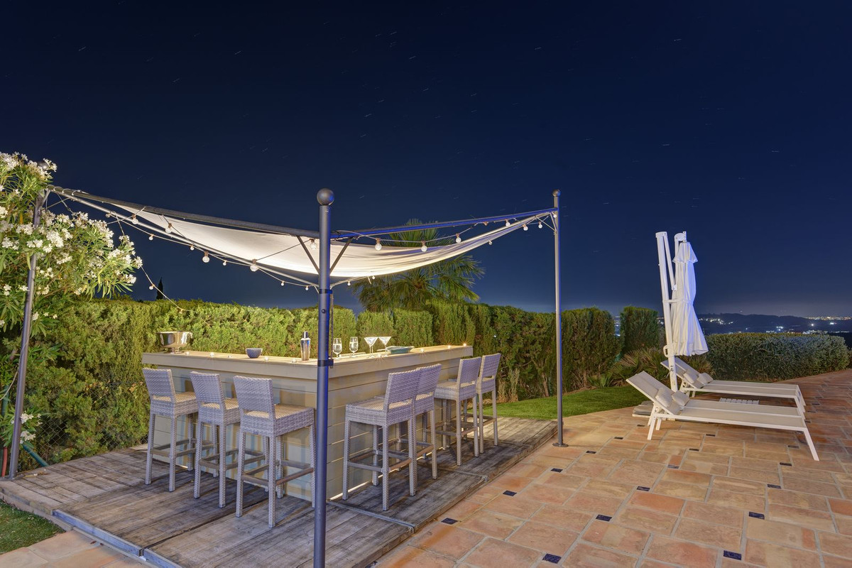 6 Bedroom Villa in Mijas - Photo 10