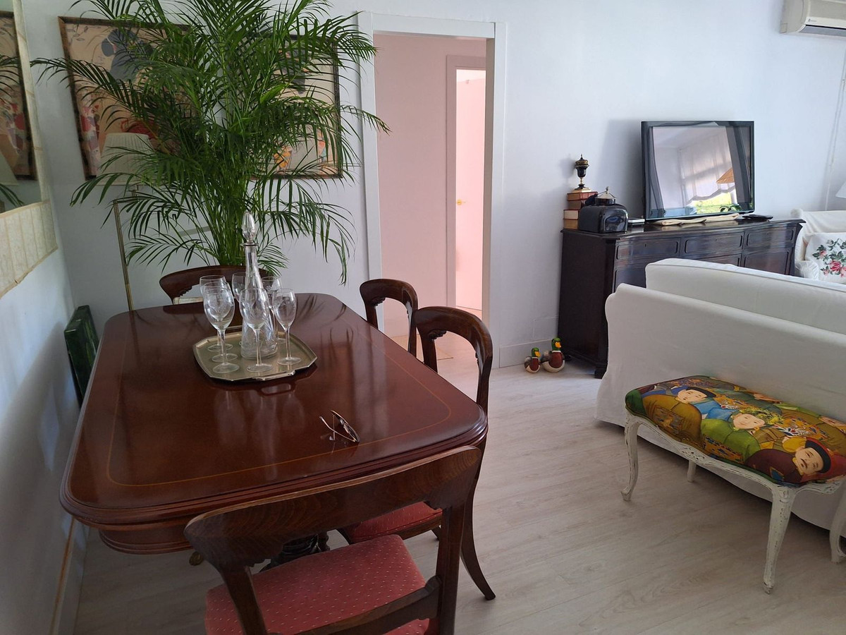 3 Bedroom Apartment in Marbella - Photo 12