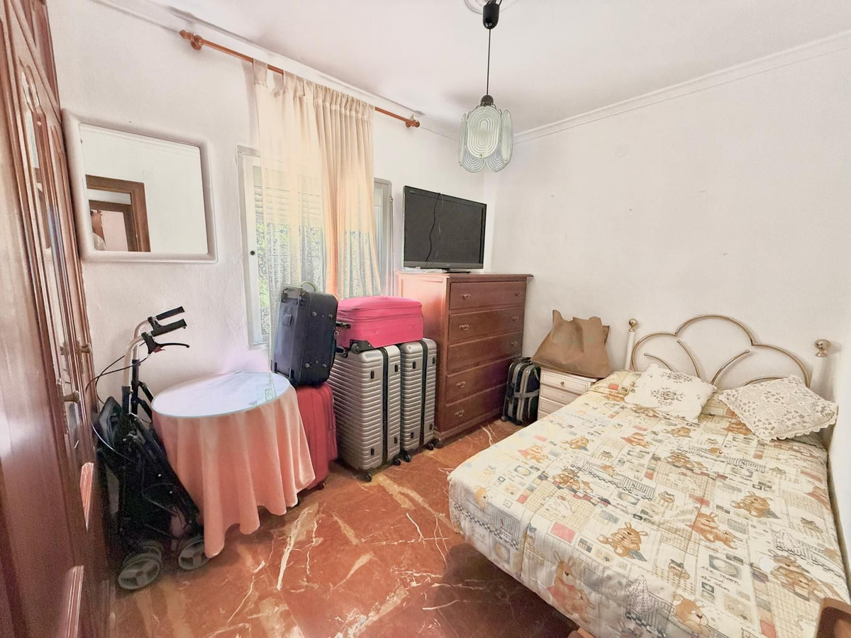 4 Bedroom Villa in Mijas - Photo 9