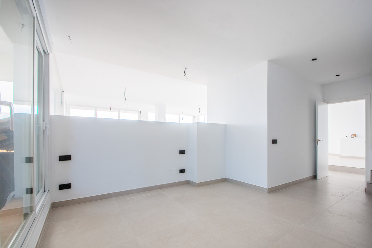 3 Bedroom Apartment in Marbella - Photo 31