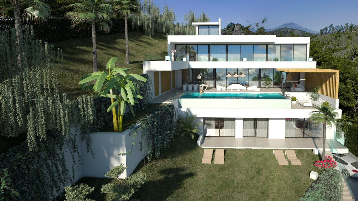 Plot in Los Monteros
