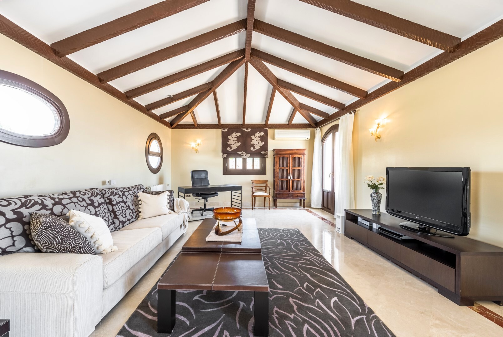 7 Bedroom Villa in Benahavís - Foto 9