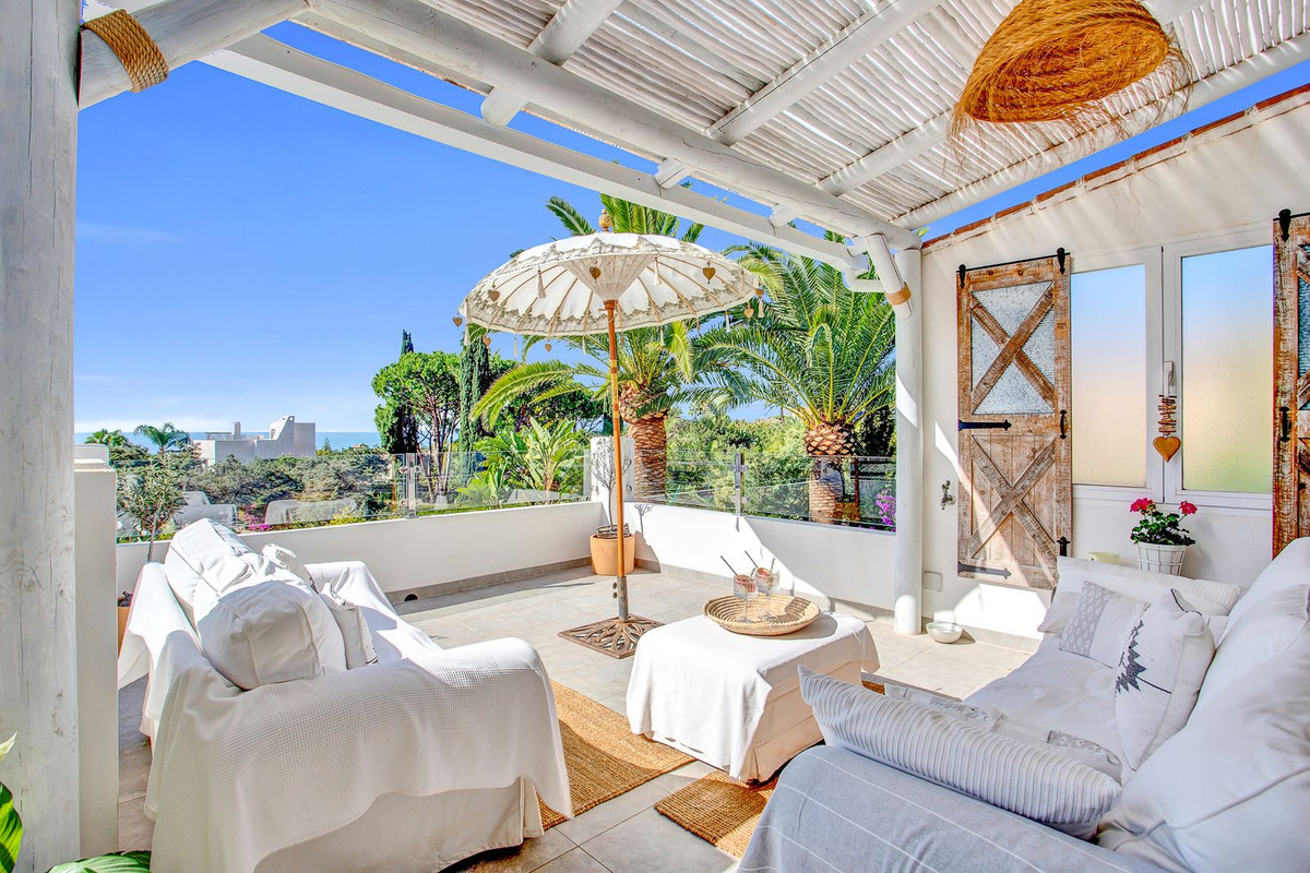 6 Bedroom Villa in Marbella - Photo 54