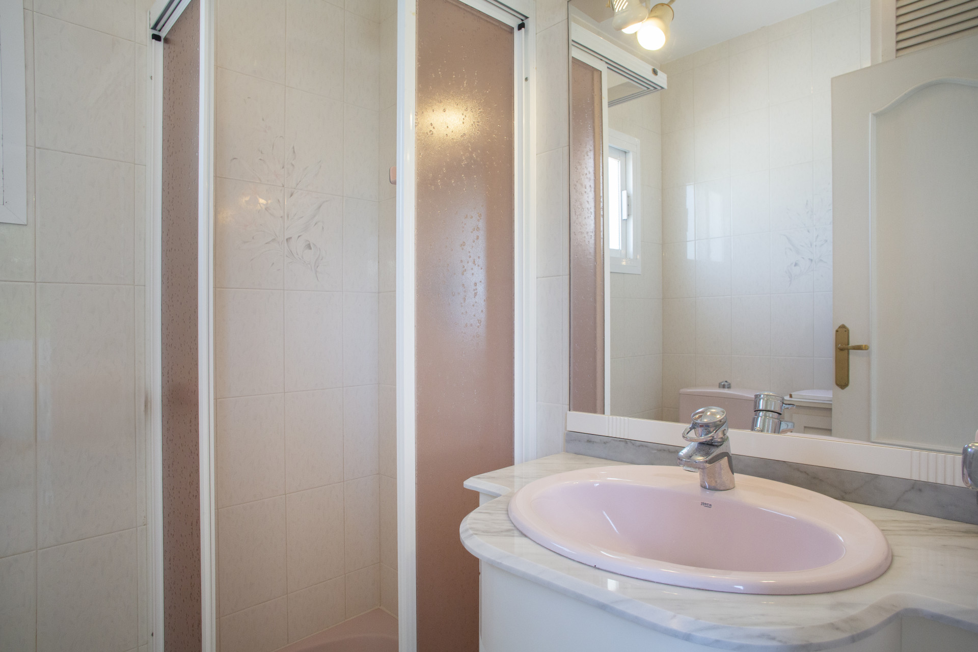 4 Bedroom Villa in San Pedro de Alcántara - Photo 12