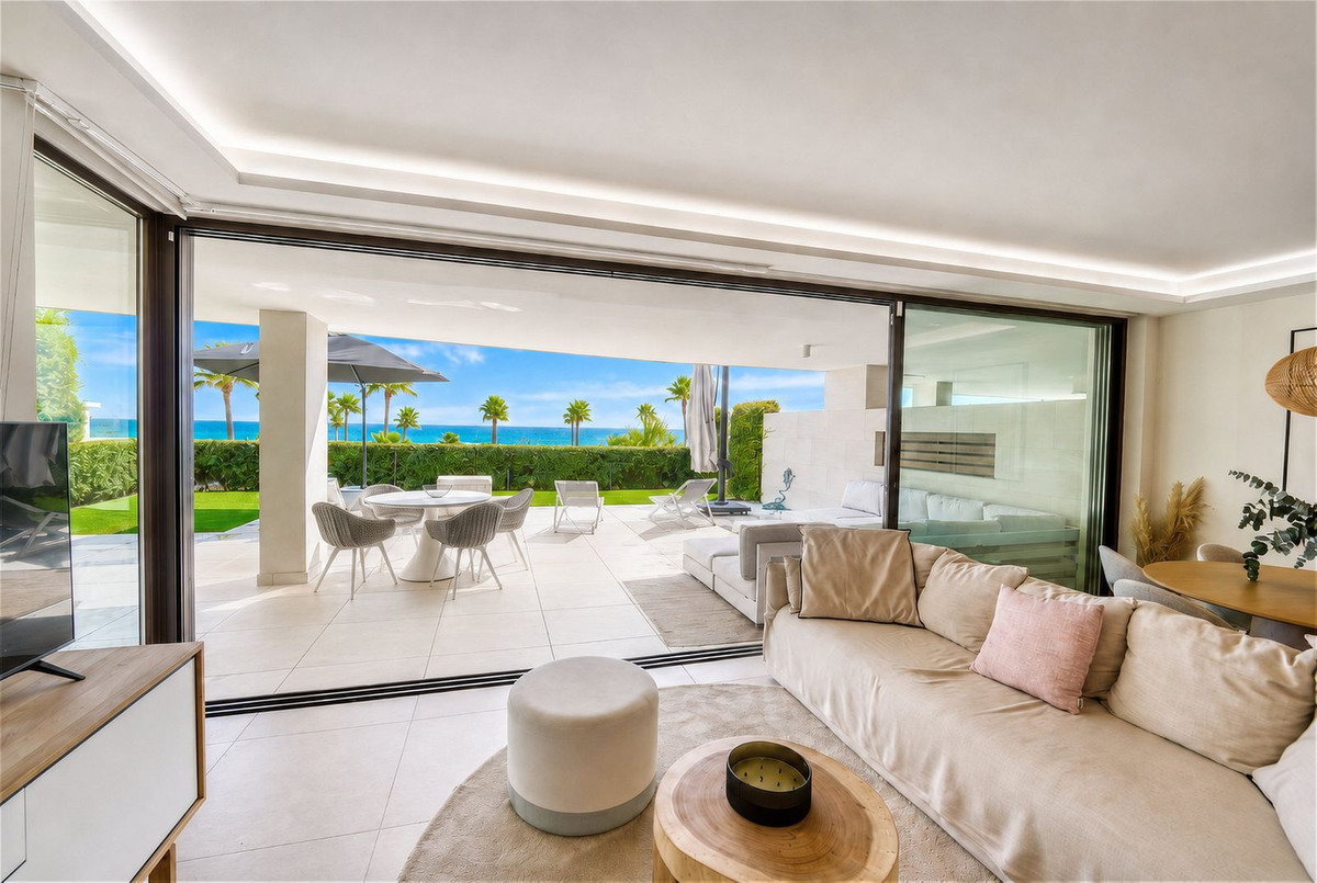 3 Bedroom Apartment in Estepona