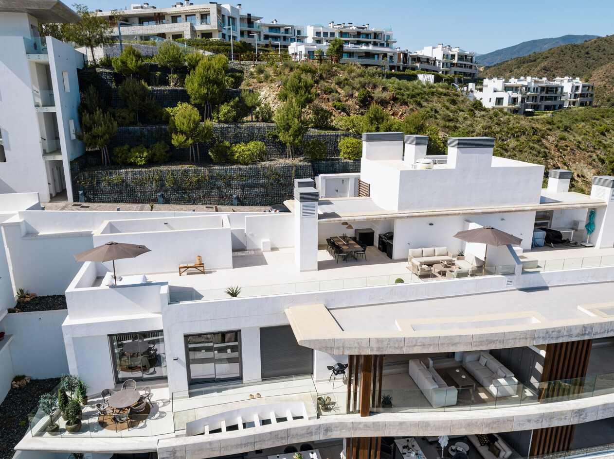 3 Bedroom Apartment in Benahavís - Photo 23