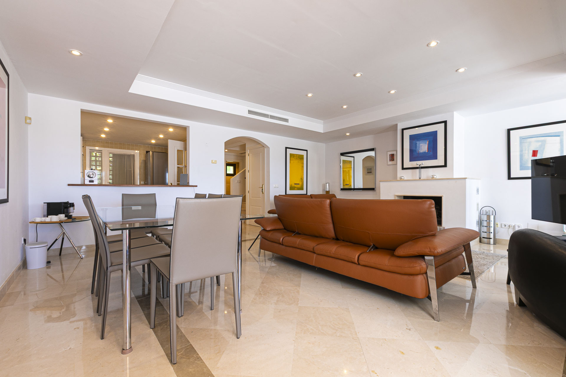4 Bedroom Townhouse in Benahavís - Foto 4