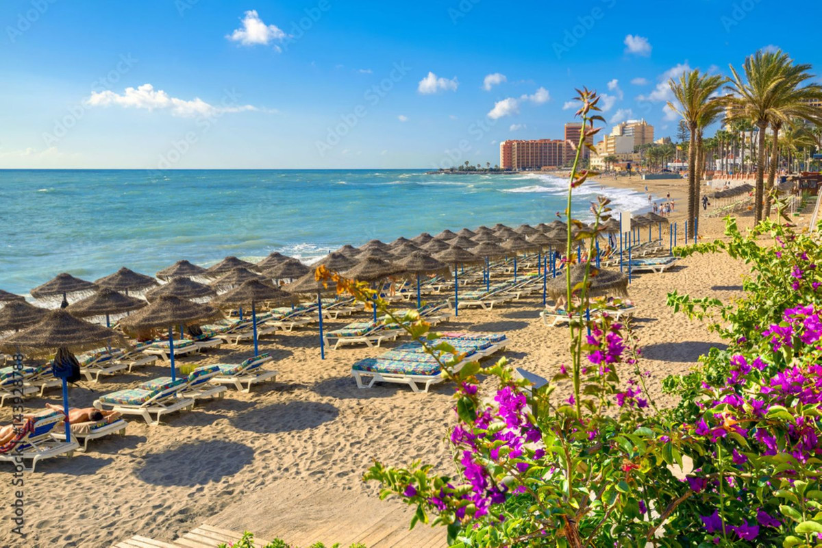 2 Bedroom Apartment in Benalmádena - Photo 5