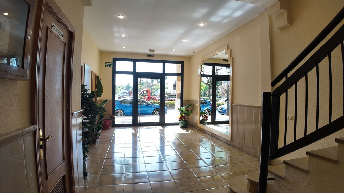3 Bedroom Apartment in San Pedro de Alcántara - Photo 30