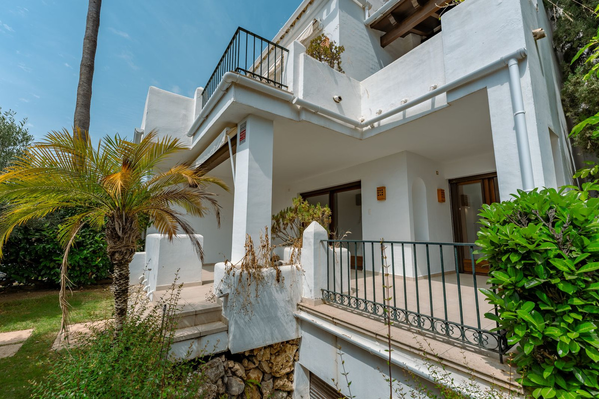 3 Bedroom Townhouse in Estepona - Photo 33