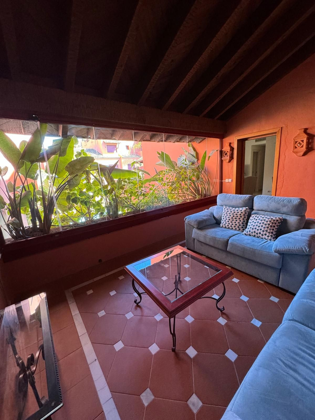 3 Bedroom Apartment in Marbella - Photo 4