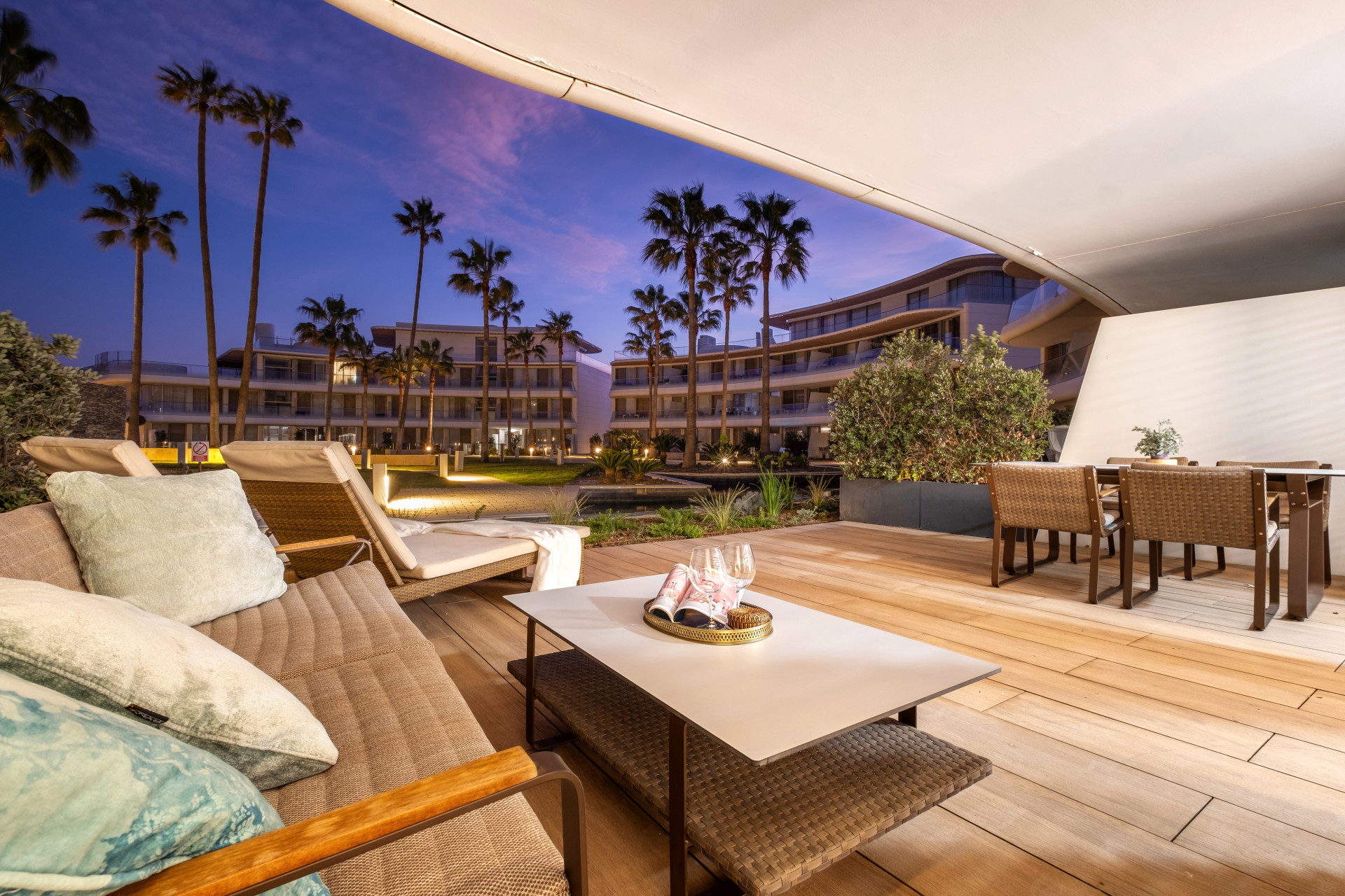2 Bedroom Apartment in Estepona - Foto 2