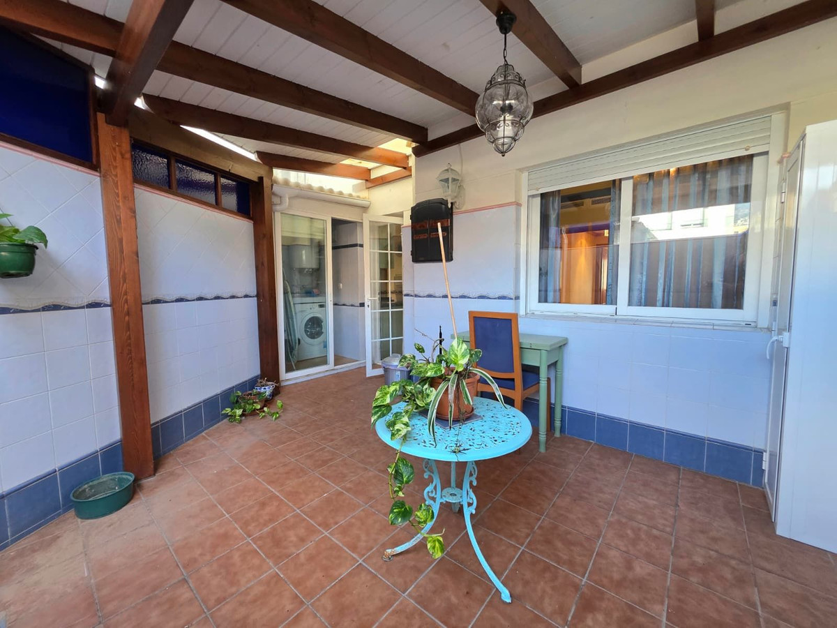 2 Bedroom Apartment in Marbella - Photo 8
