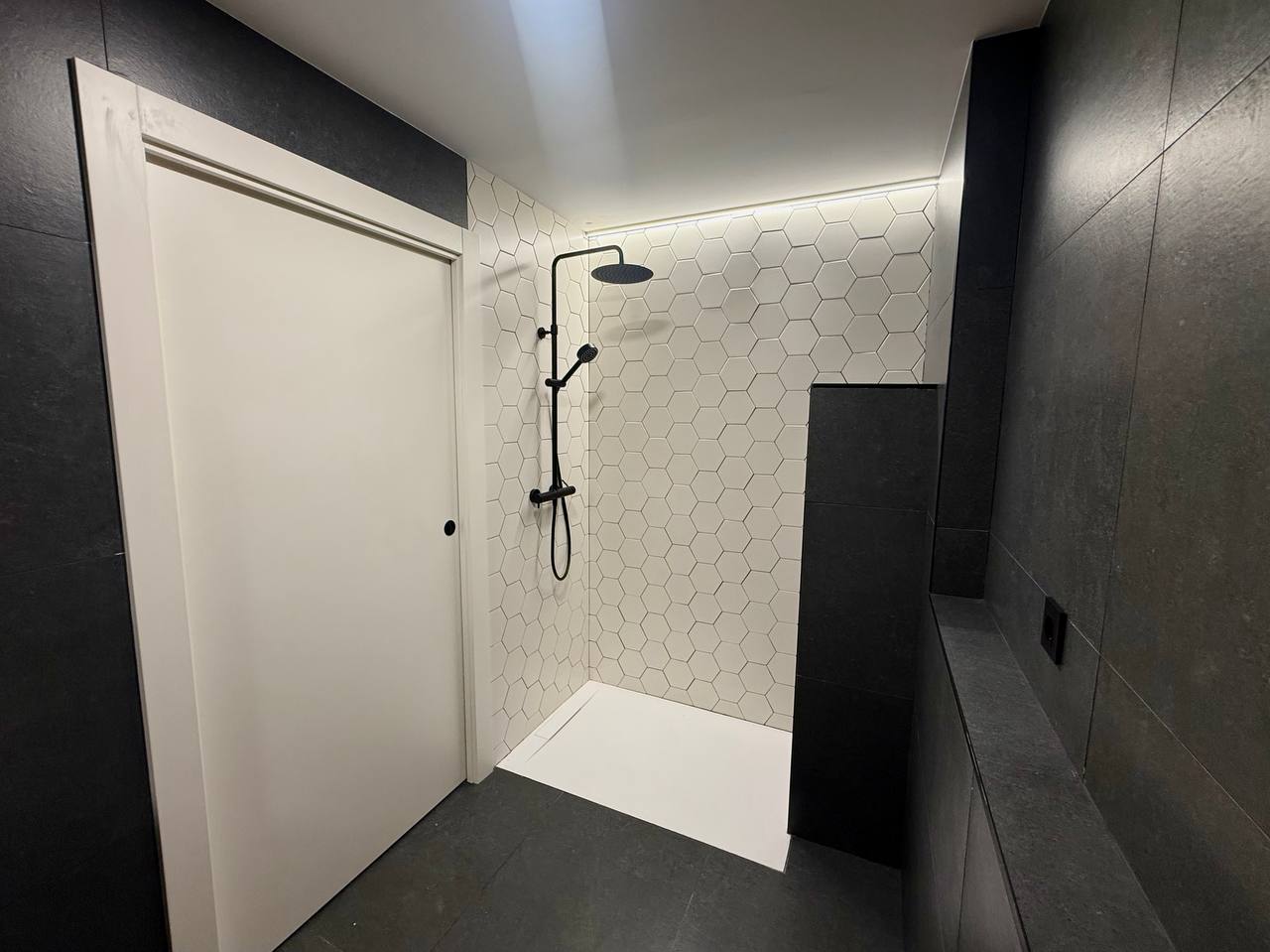 Apartamento com 1 quarto com piscina em Alicante, Espanha – Foto 20
