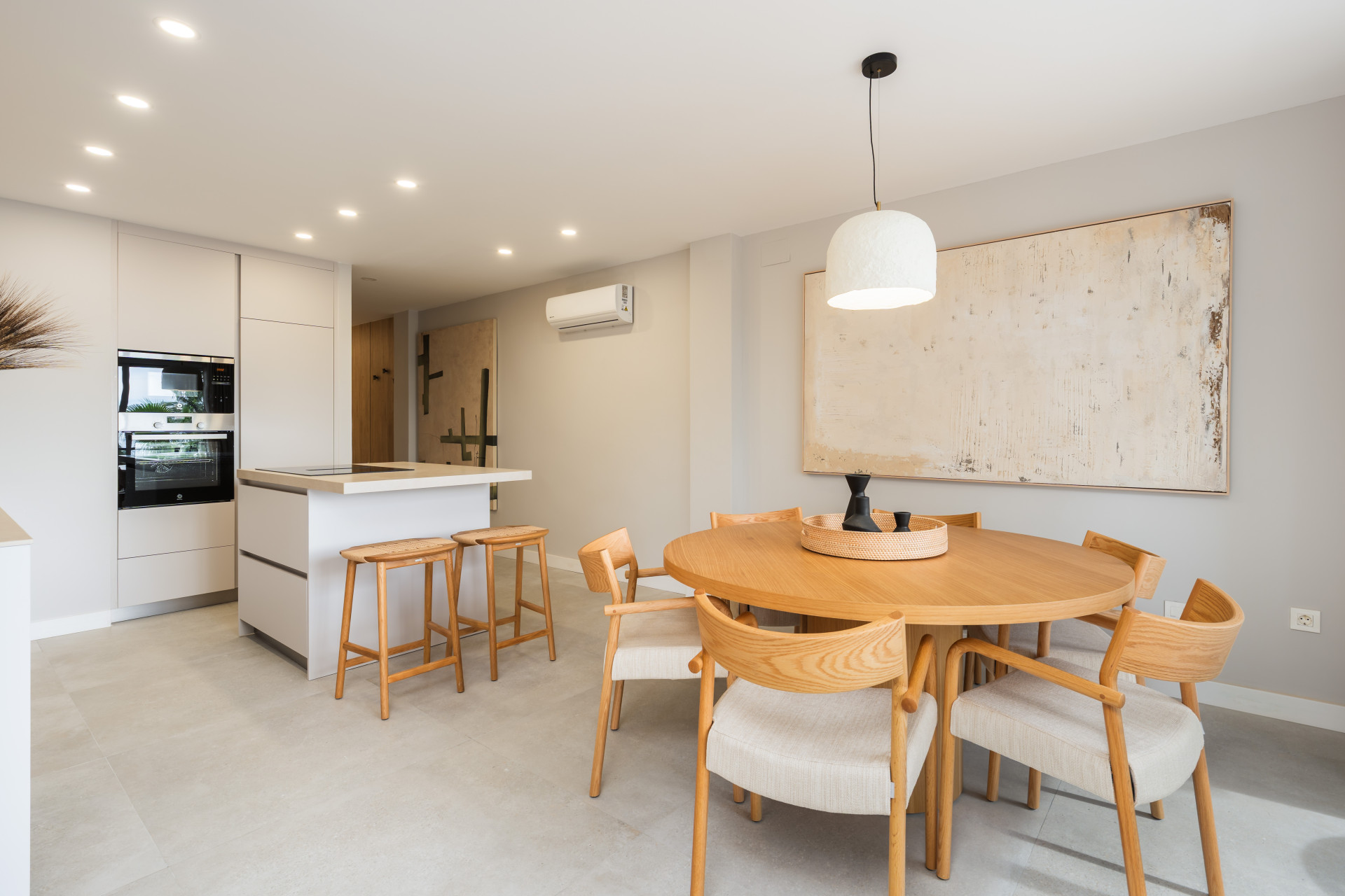 2 Bedroom Apartment in Estepona - Photo 9