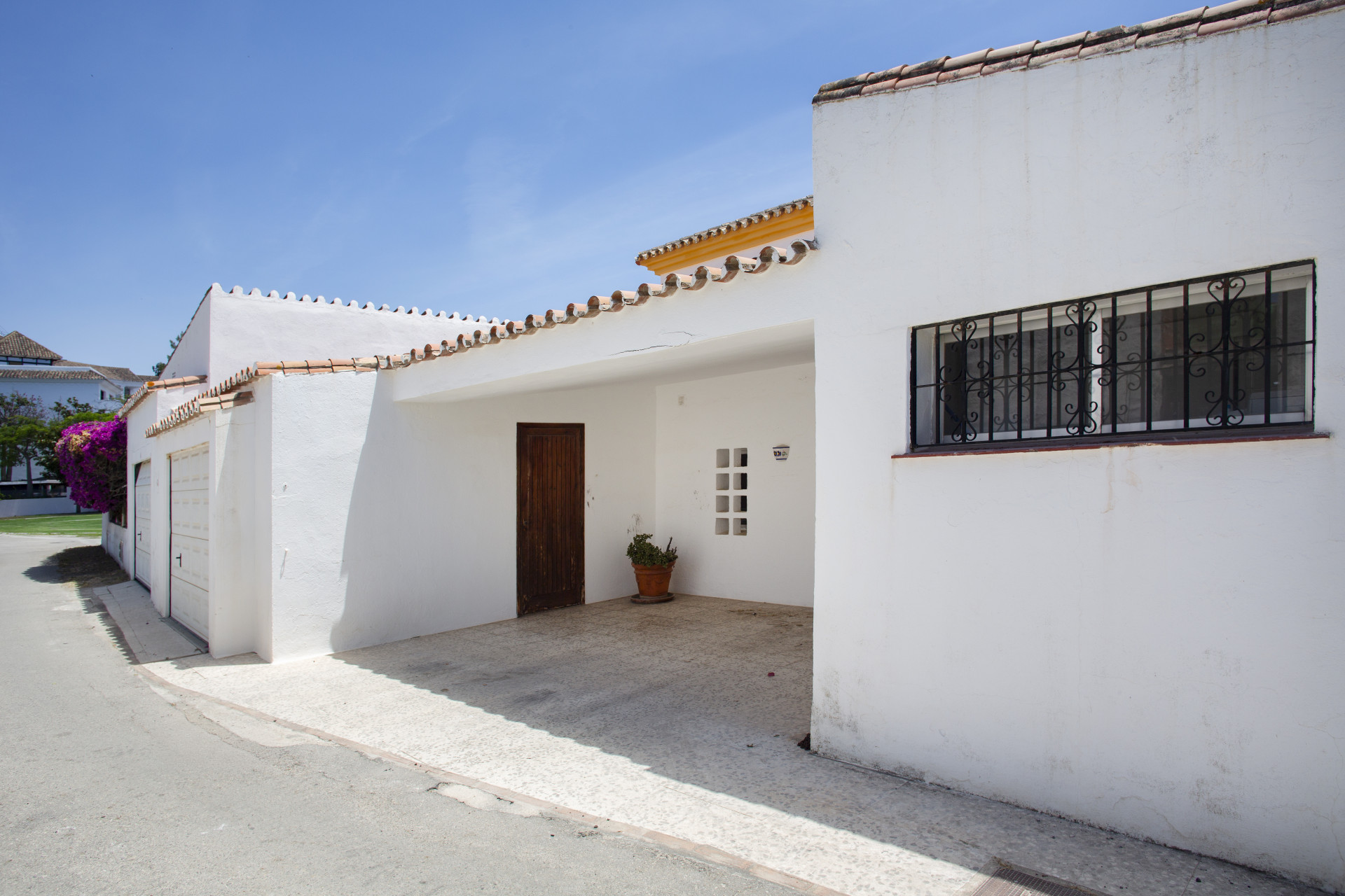 4 Bedroom Villa in San Pedro de Alcántara - Photo 26