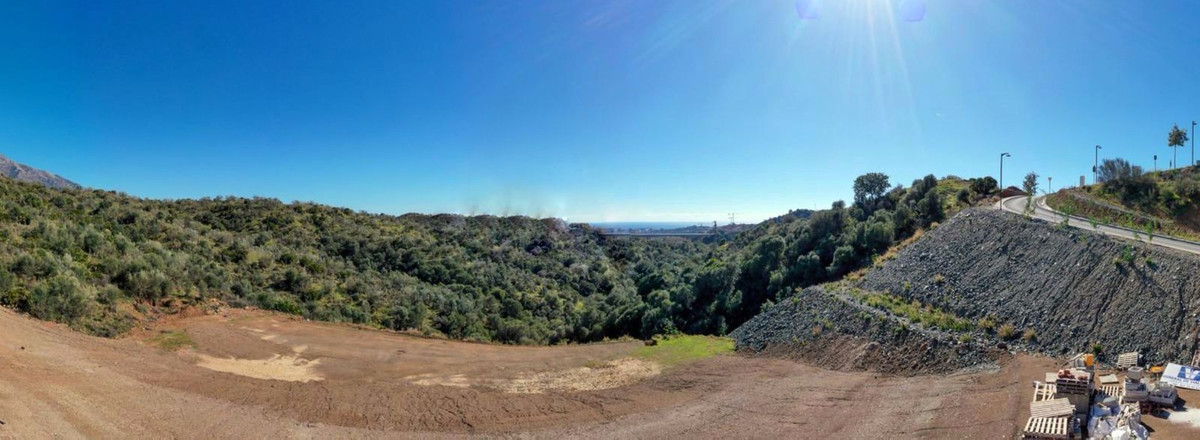 4,773 m² Plot in Benahavís - Photo 2