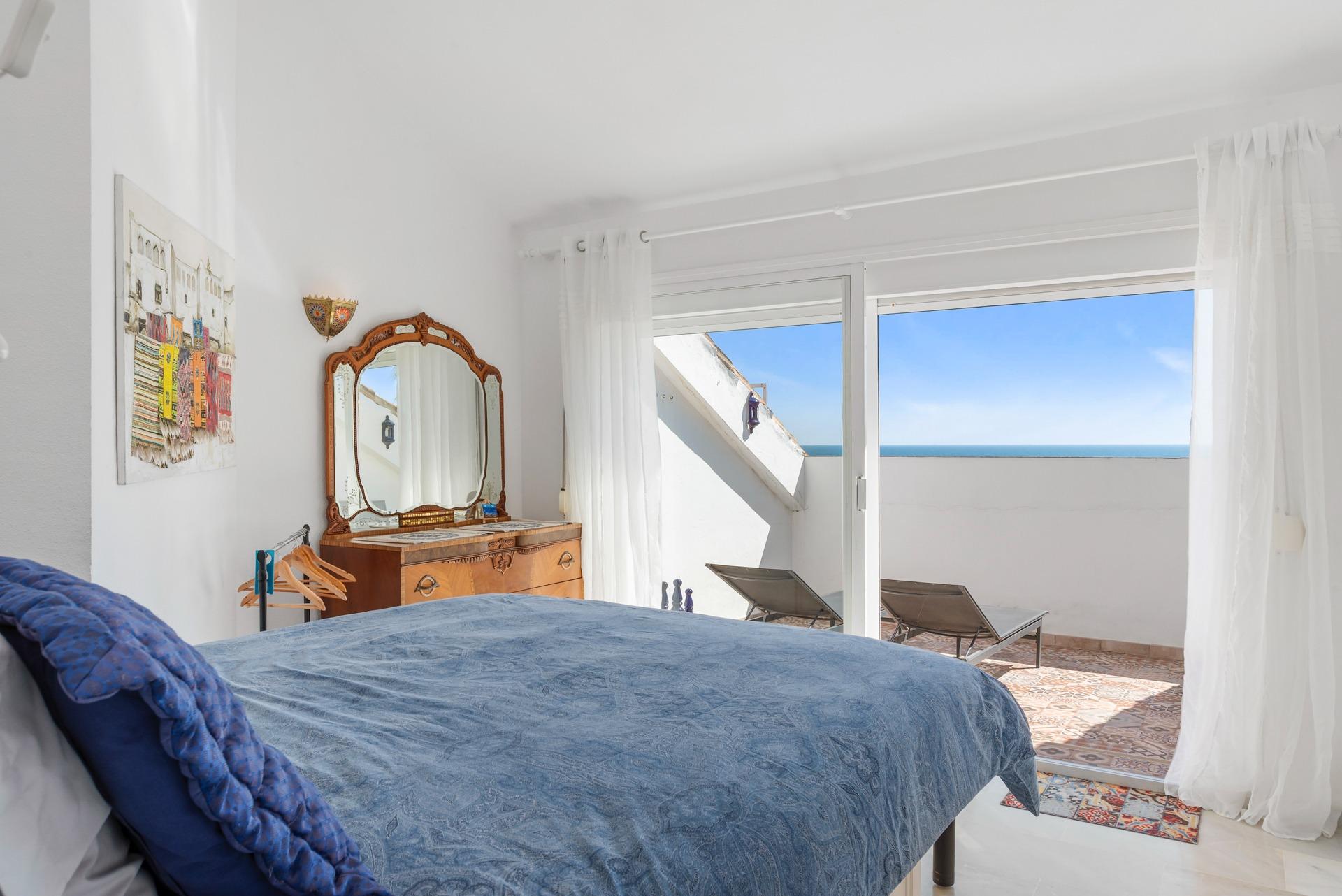 3 Bedroom Villa in Estepona - Photo 25