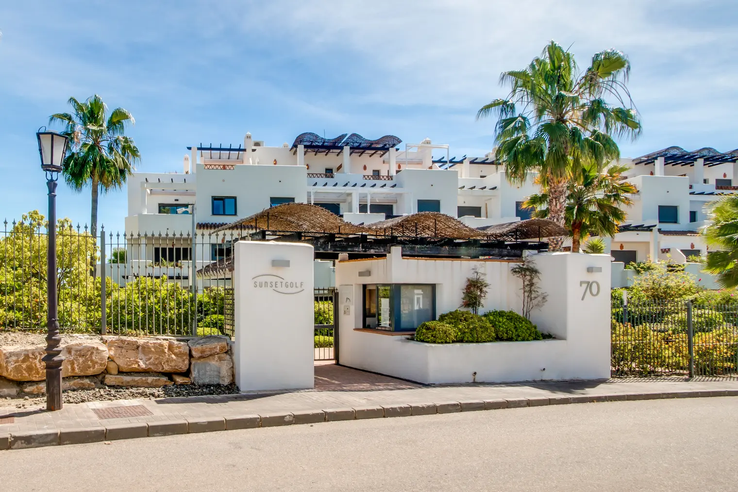 3 Bedroom Townhouse in Estepona - Photo 12