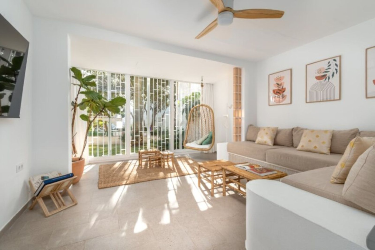 2 Bedroom Townhouse in Mijas - Photo 3