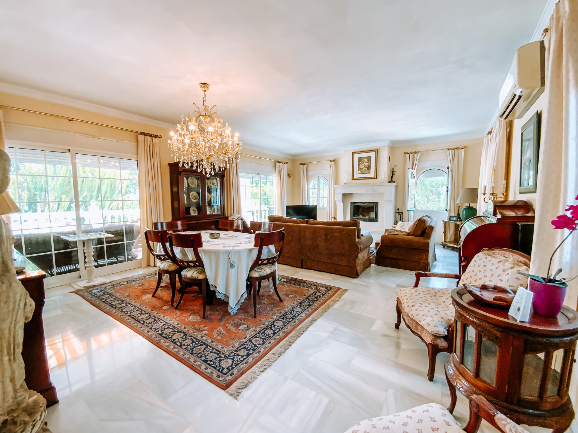 6 Bedroom Villa in Mijas - Photo 25