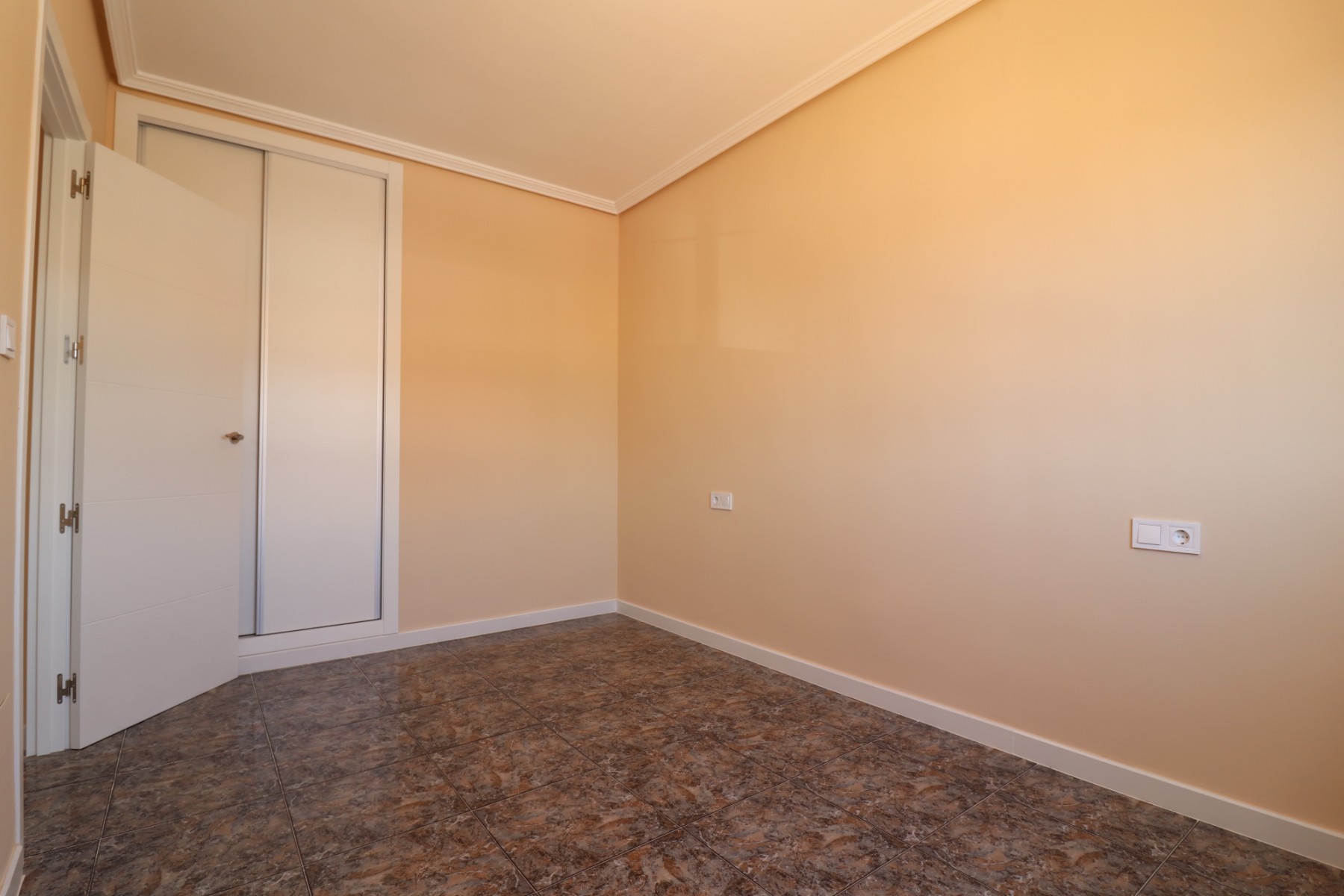 Apartamento com 2 quartos com piscina em Alicante, Espanha – Foto 12