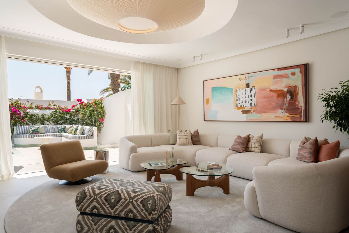 3 Bedroom Villa in Marbella - Photo 4