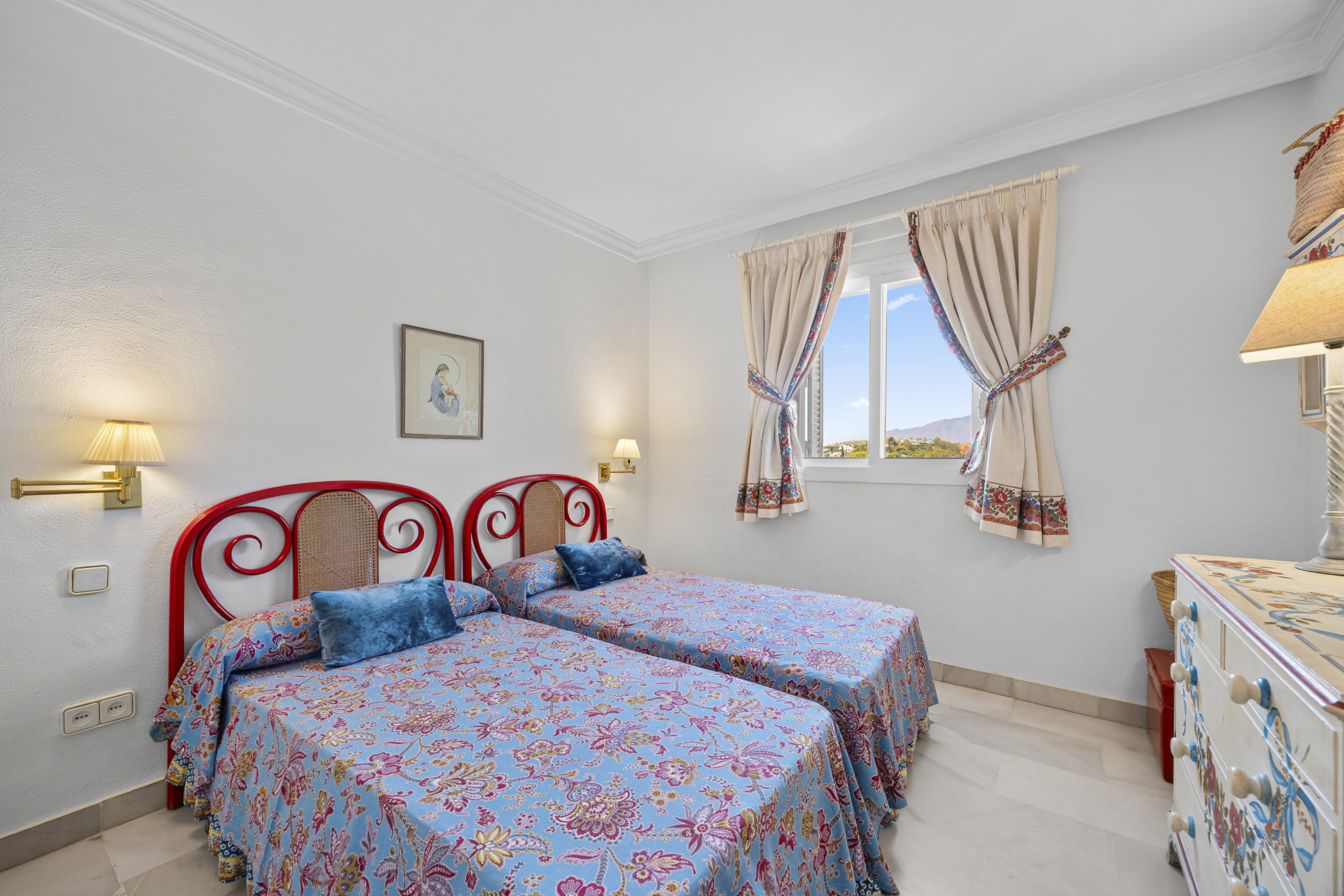 5 Bedroom Townhouse in Estepona - Photo 19