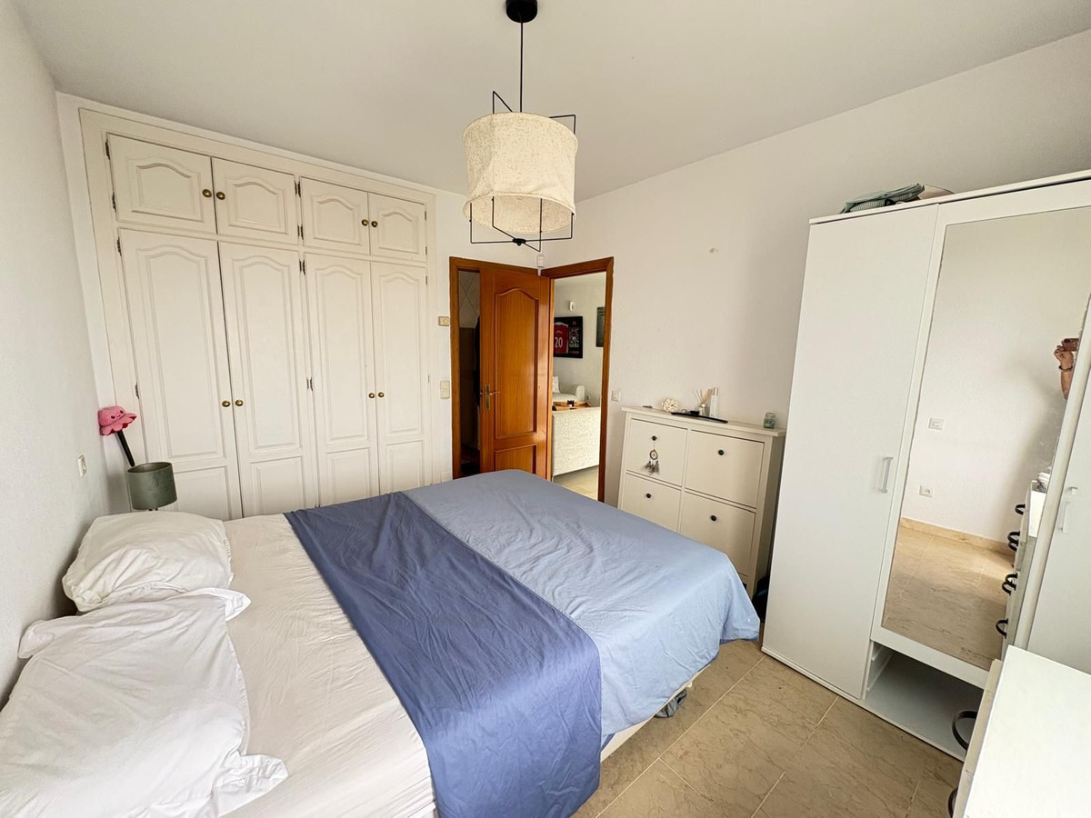 2 Bedroom Apartment in Mijas - Photo 26