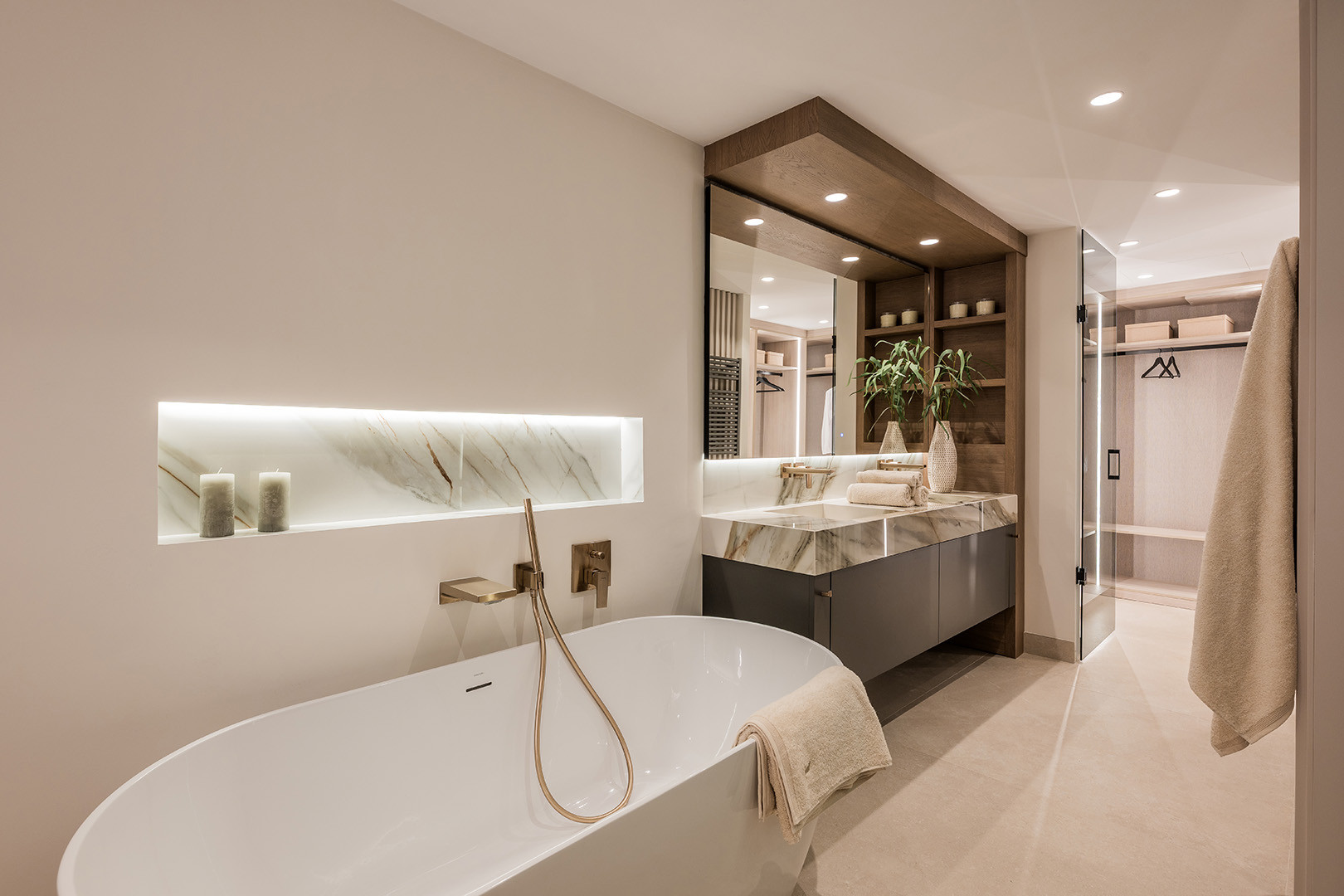 4 Bedroom Apartment in Estepona - Photo 24