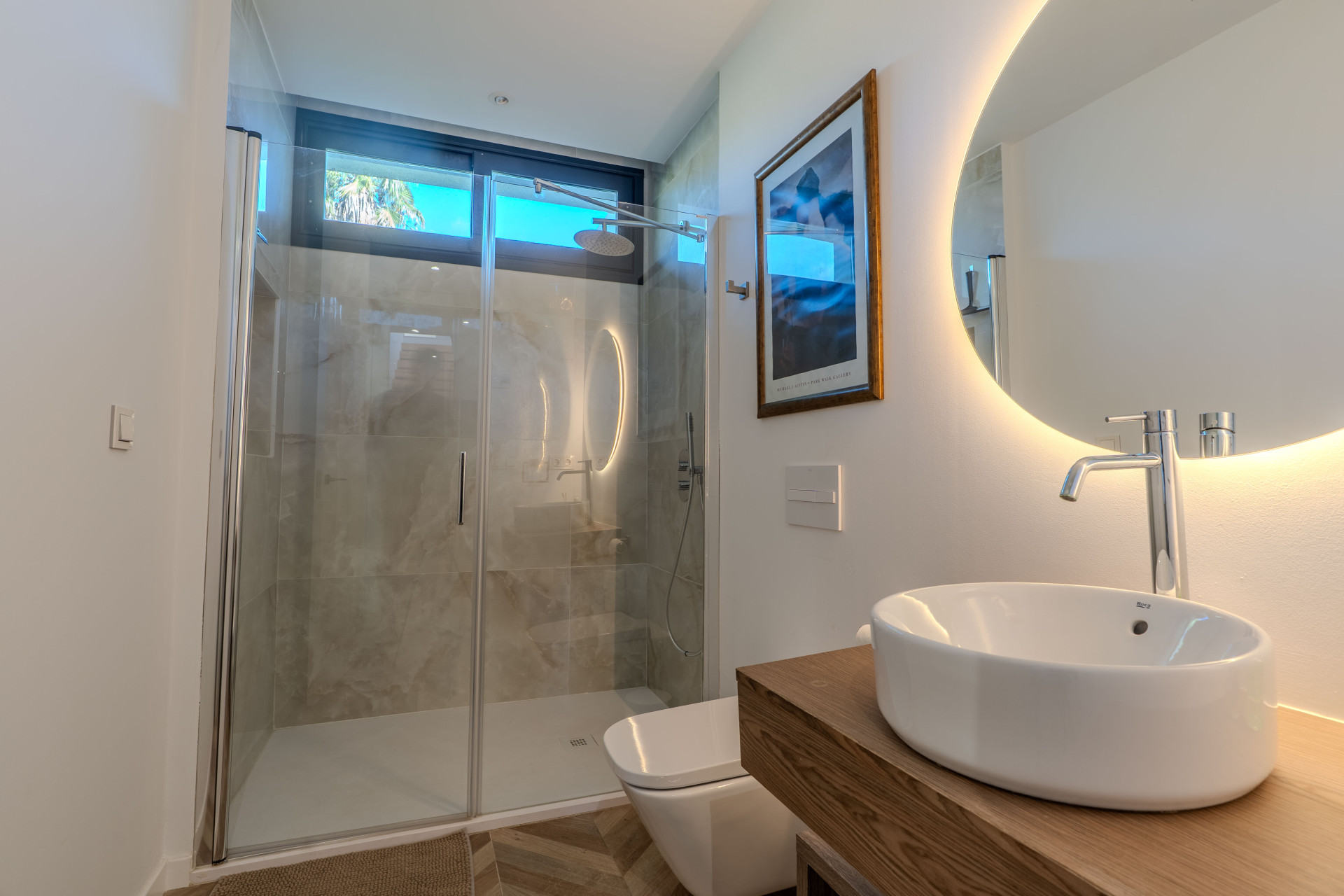4 Bedroom Villa in Estepona - Photo 13
