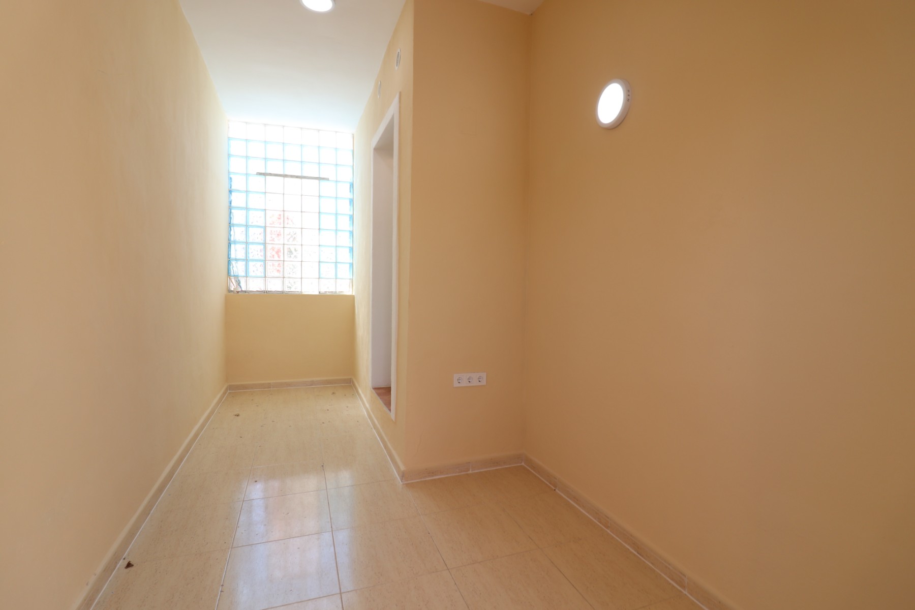Apartamento com 2 quartos com piscina em Alicante, Espanha – Foto 18