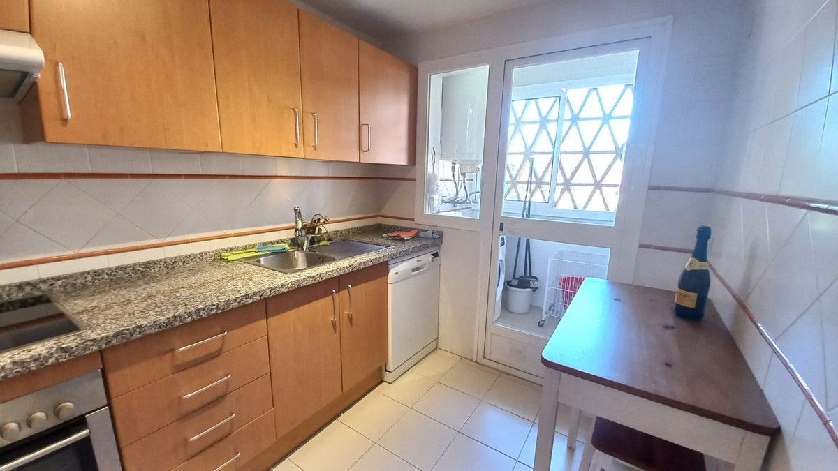 2 Bedroom Penthouse in Mijas - Photo 14