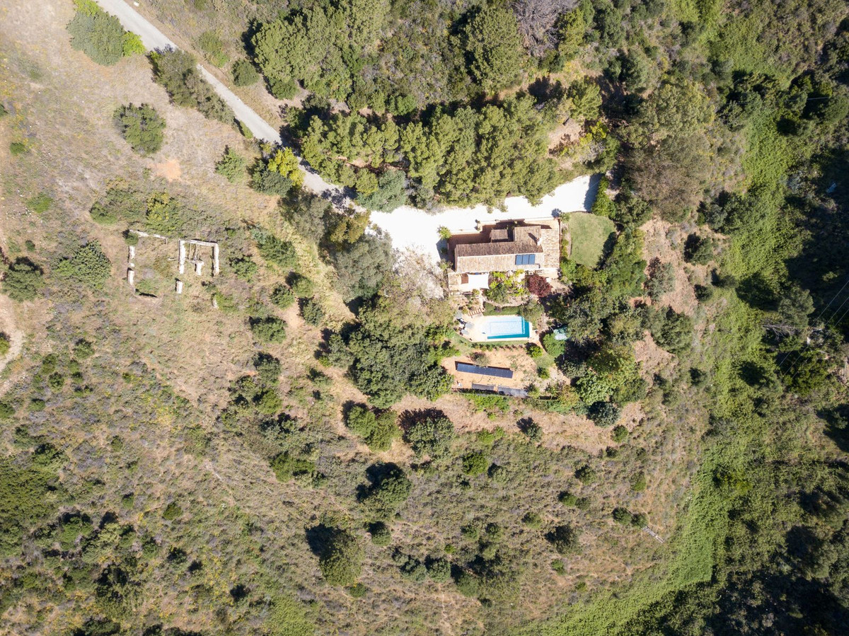 3 Bedroom Villa in Estepona - Photo 17