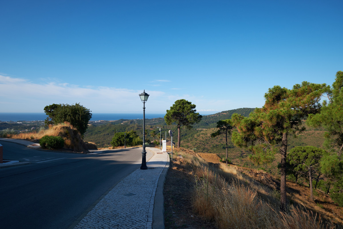 8,801 m² Plot in Benahavís - Photo 3