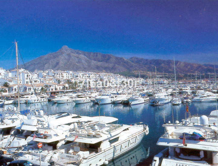 5 Bedroom Villa in Marbella - Photo 48