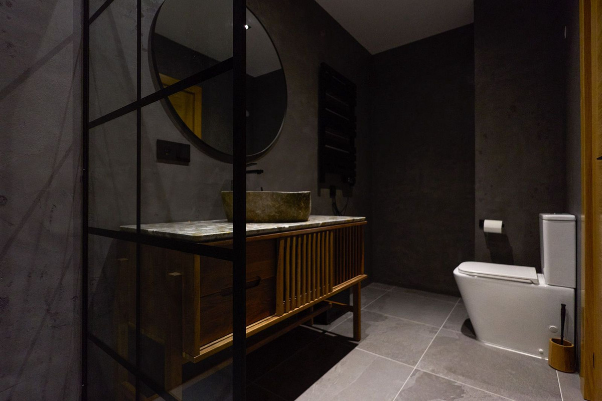 2 Bedroom Apartment in Marbella - Photo 12