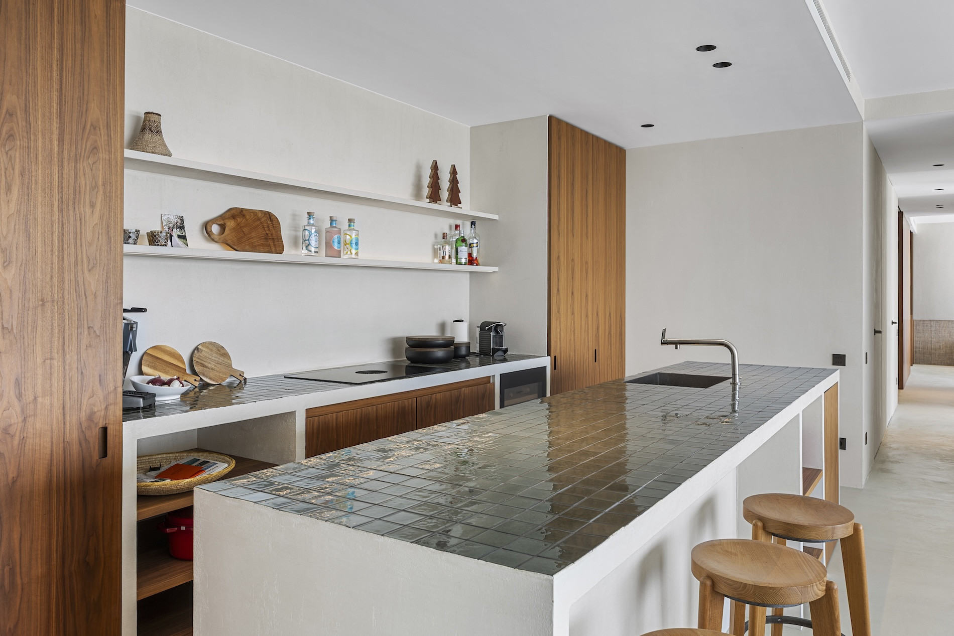 3 Bedroom Apartment in Benahavís - Photo 12