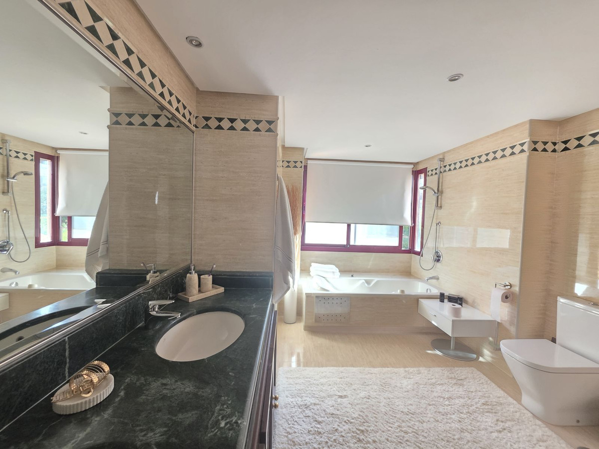 Apartamento com 3 quartos com piscina em Málaga, Espanha – Foto 18