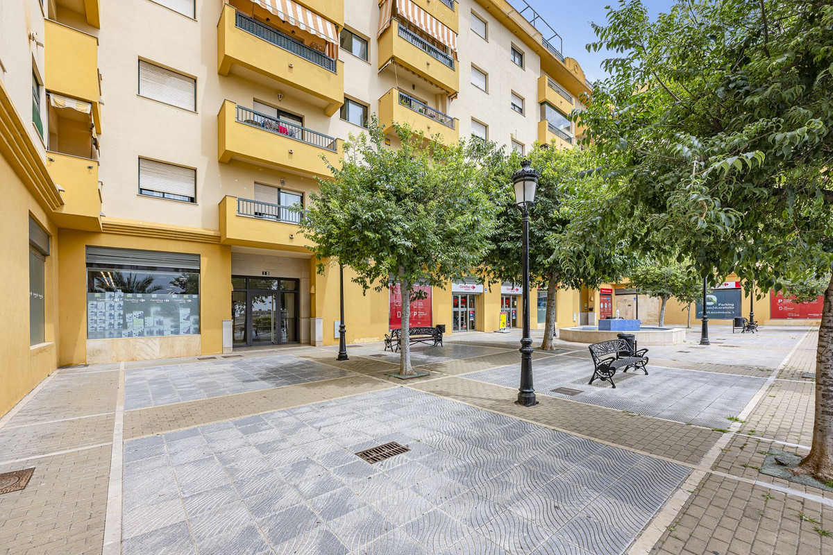 3 Bedroom Apartment in San Pedro de Alcántara - Photo 36