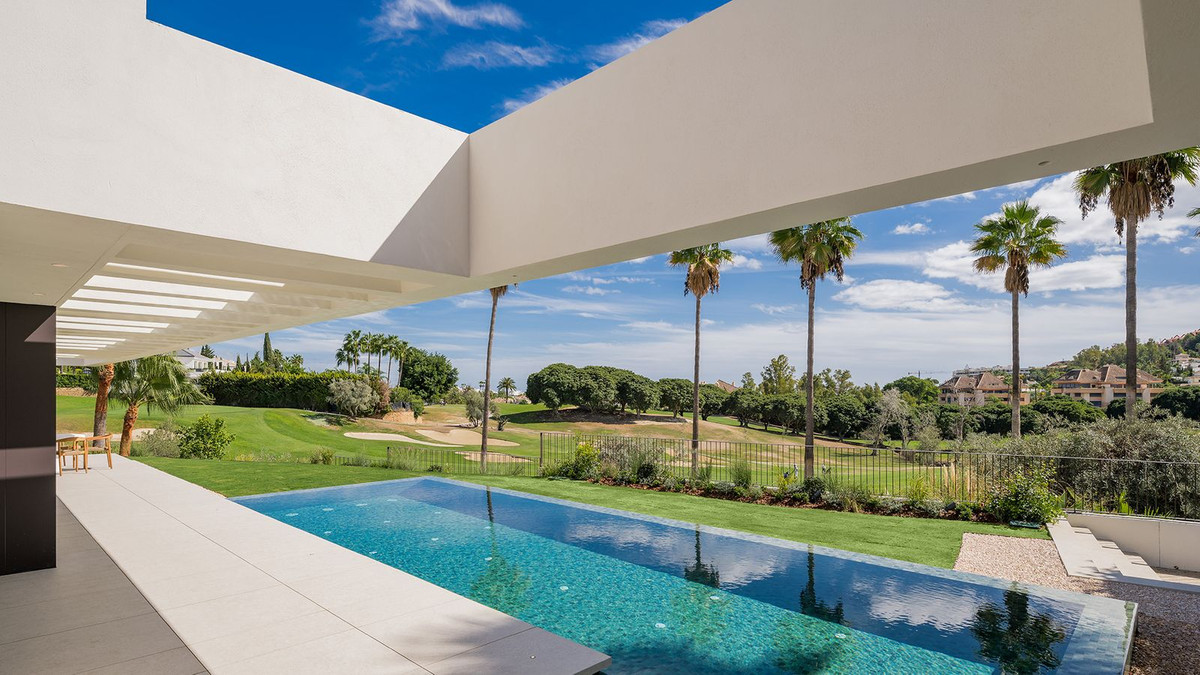 4 Bedroom Villa in Marbella - Фото 19