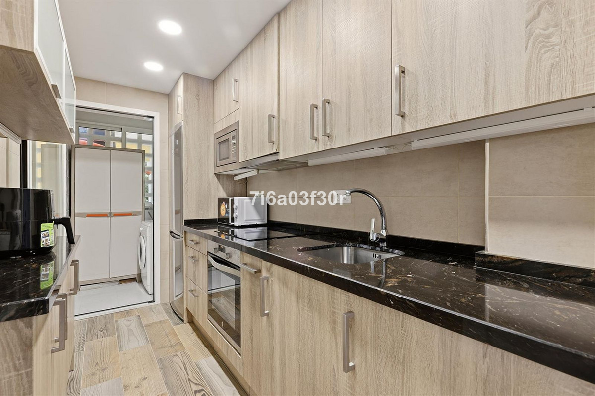 2 Bedroom Apartment in Marbella - Photo 15