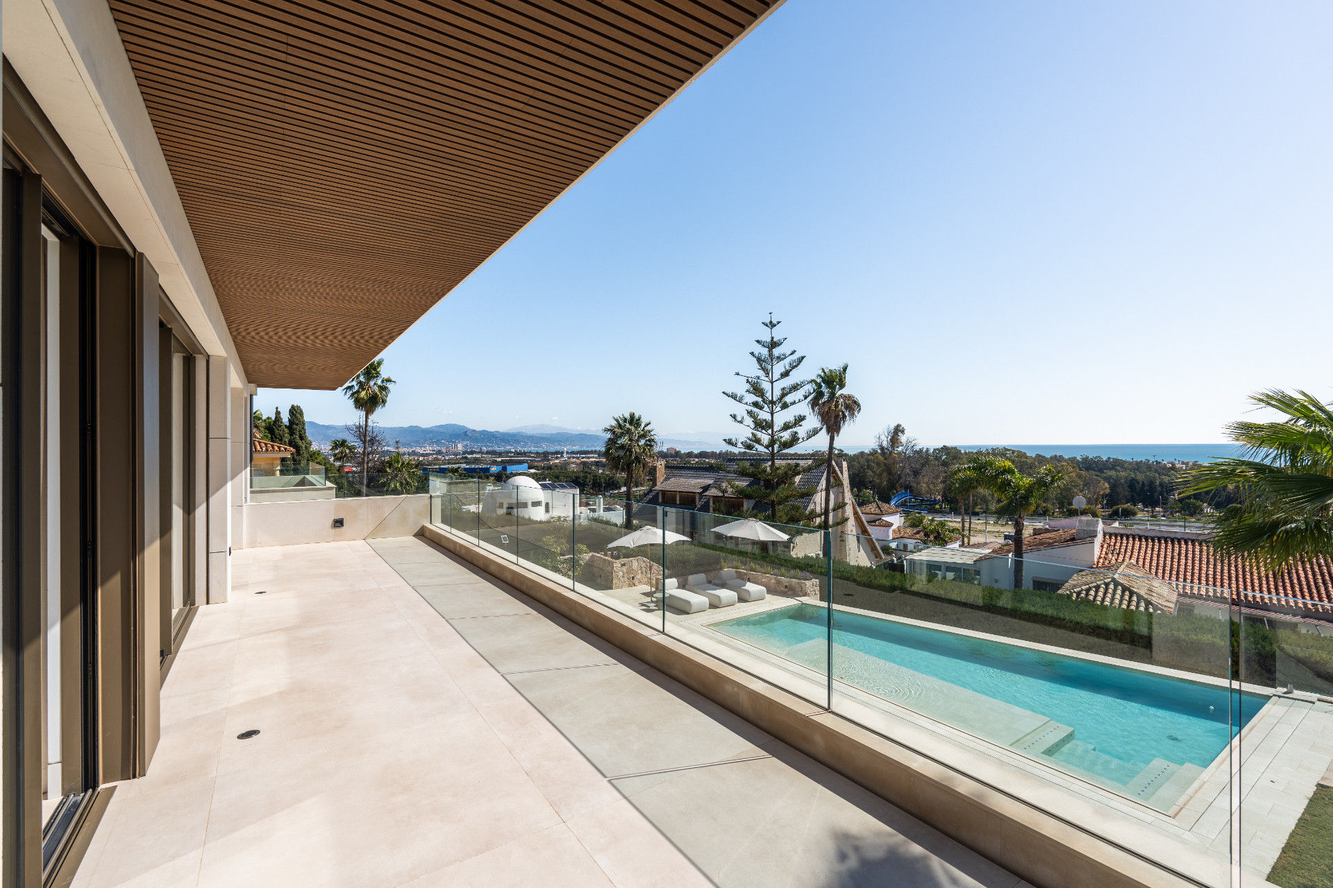 5 Bedroom Villa in Málaga - Photo 18