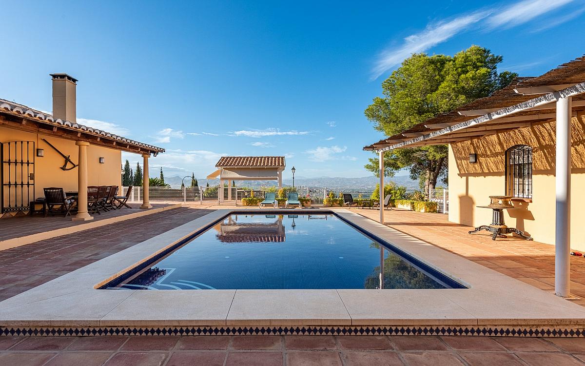 4 Bedroom Villa in Alhaurín de la Torre - Photo 2