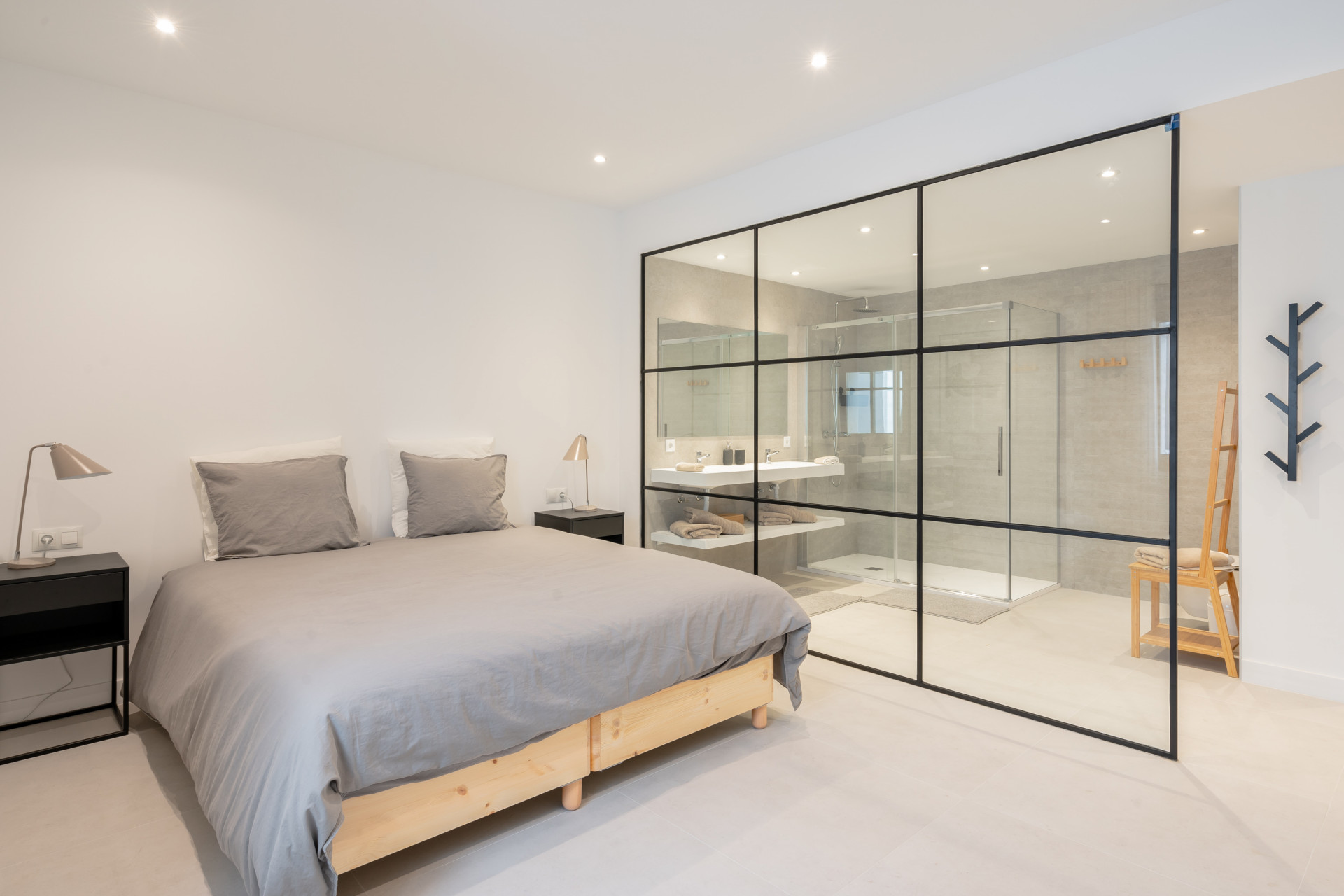 3 Bedroom Apartment in Marbella - Photo 4