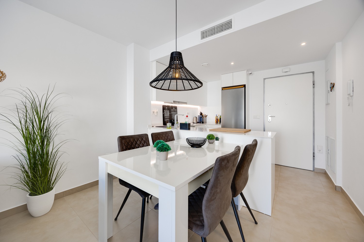 Apartamento com 2 quartos com piscina em Alicante, Espanha – Foto 16