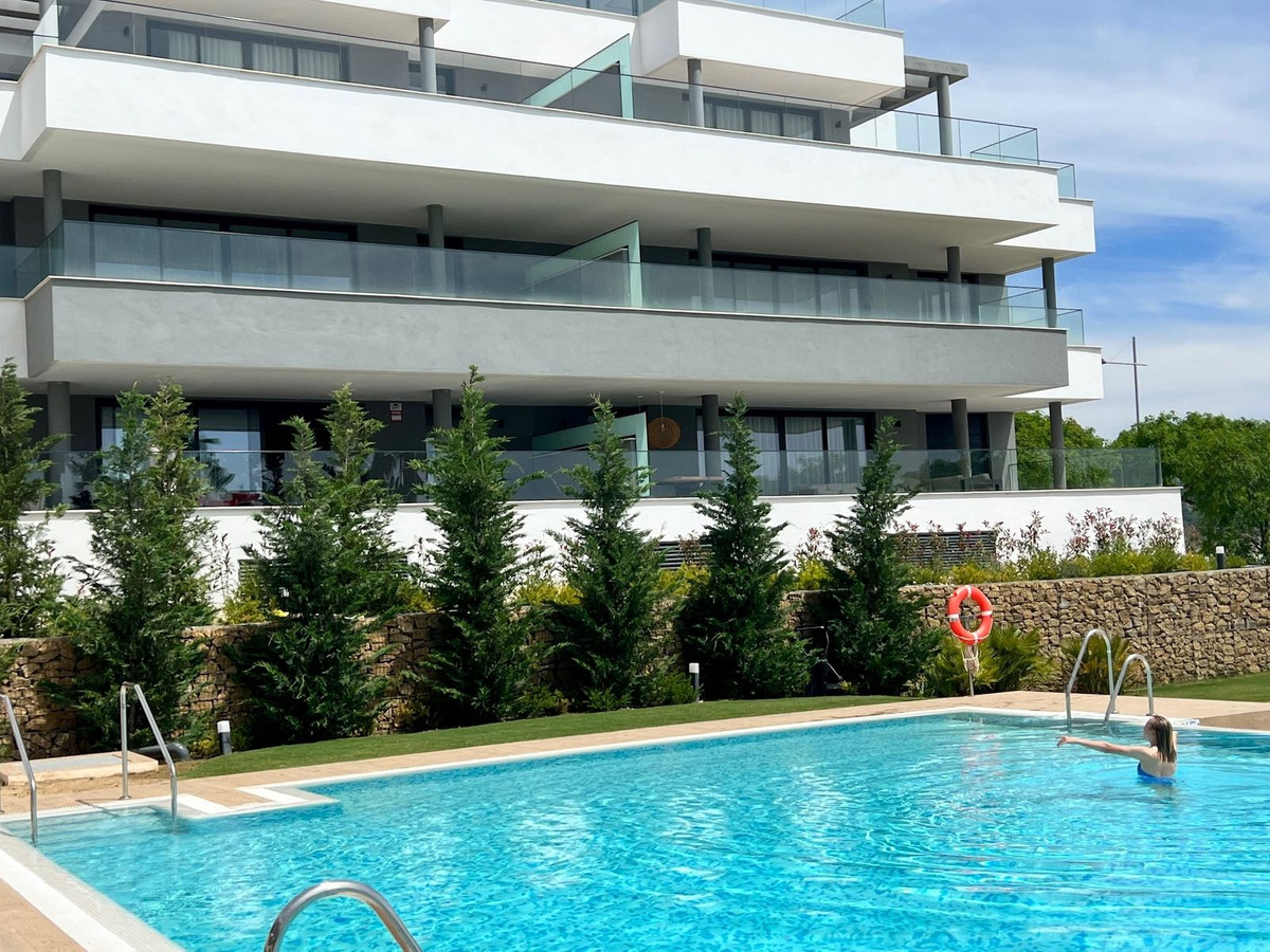 4 Bedroom Apartment in Estepona - Photo 41