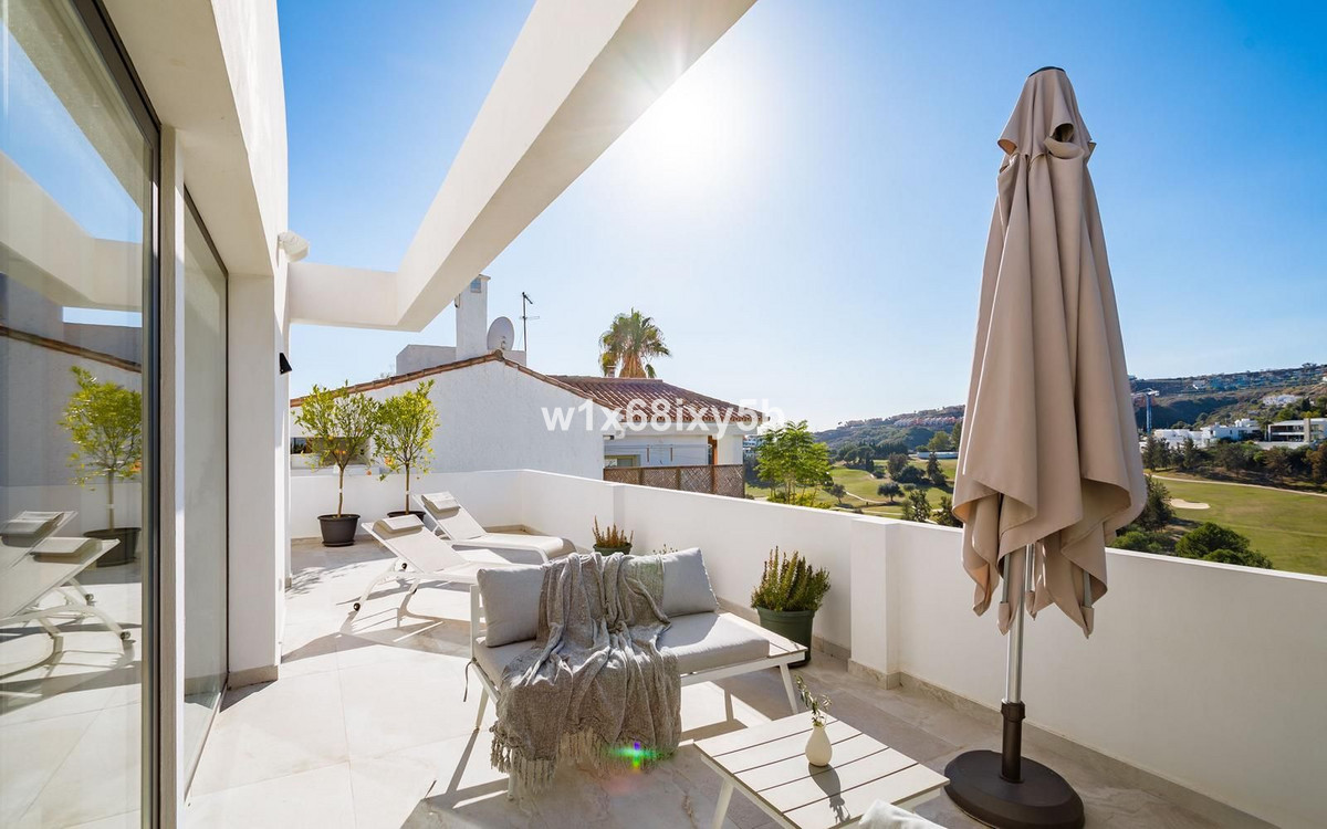 5 Bedroom Villa in Benahavís - Фото 2