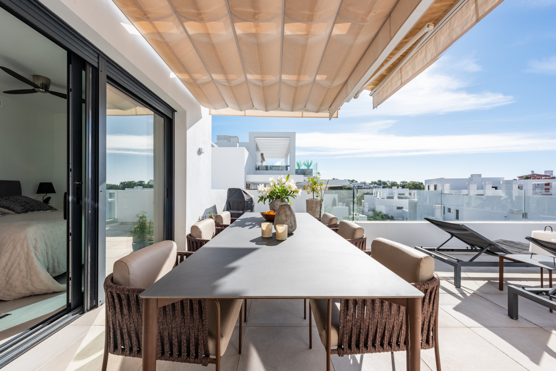 3 Bedroom Penthouse in Estepona - Photo 12