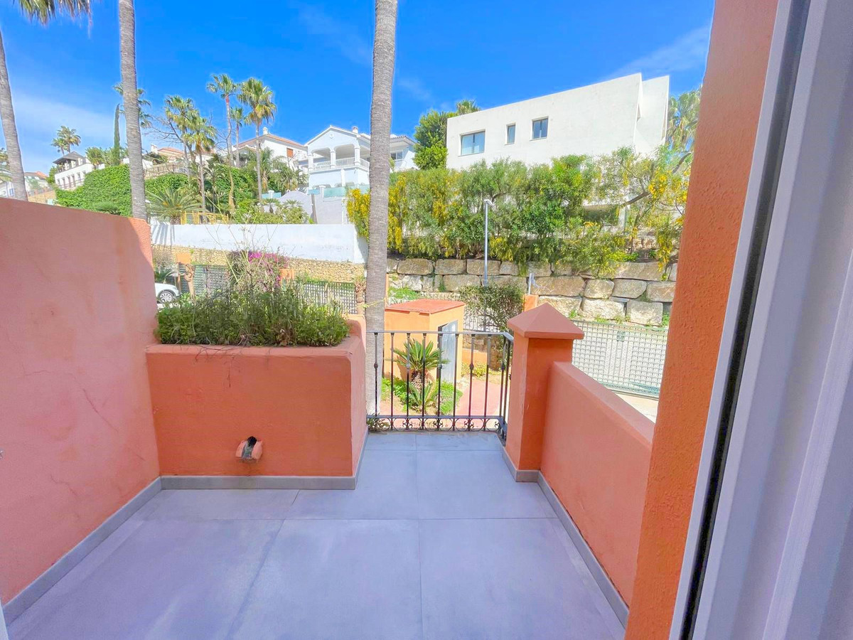 3 Bedroom Townhouse in Estepona - Photo 28